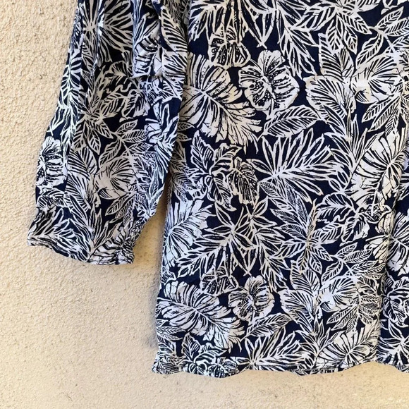 Jones New York Women Tropical Print Navy Blue Top Small - Picture 6 of 8